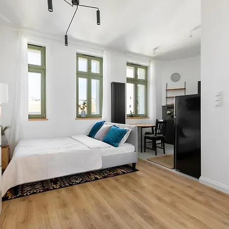 Homewell Poznanska بوزنان