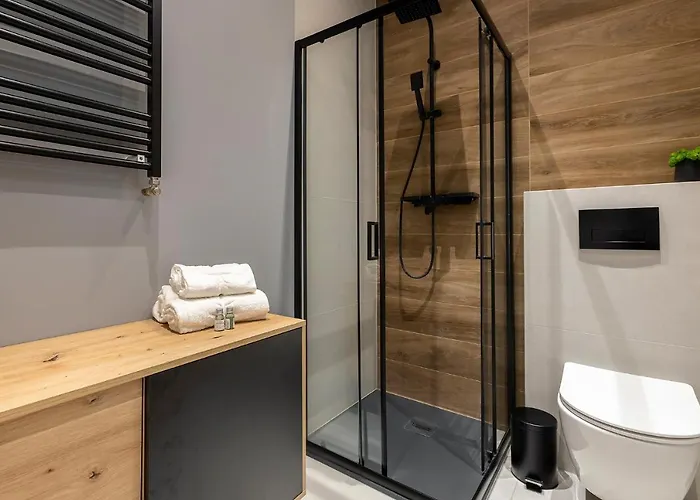 Homewell Poznanska شقة