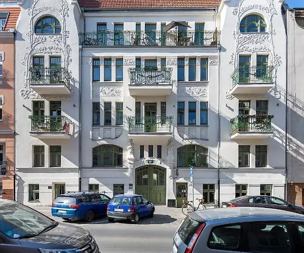 Homewell Poznanska شقة